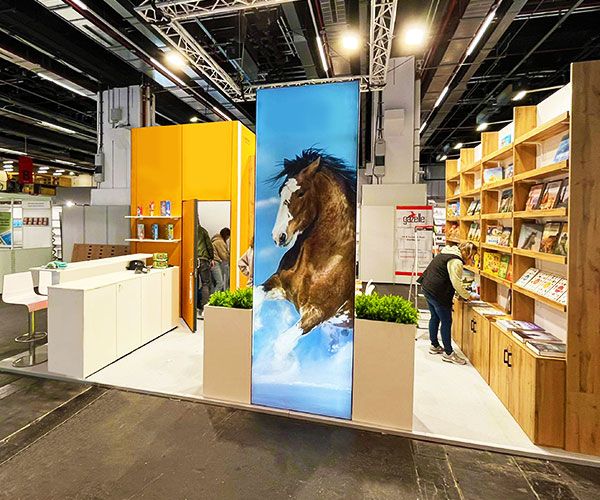 Messestand von Rebo